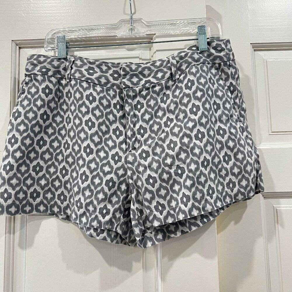 Cynthia Rowley grey and white printed shorts, size 10
